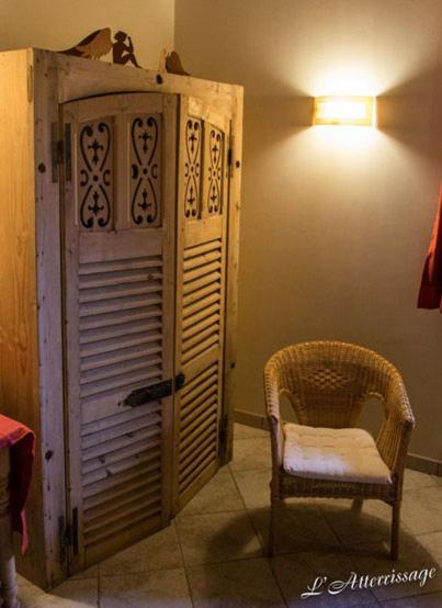 L'Atterrissage Acomodação com café da manhã Santes Exterior foto