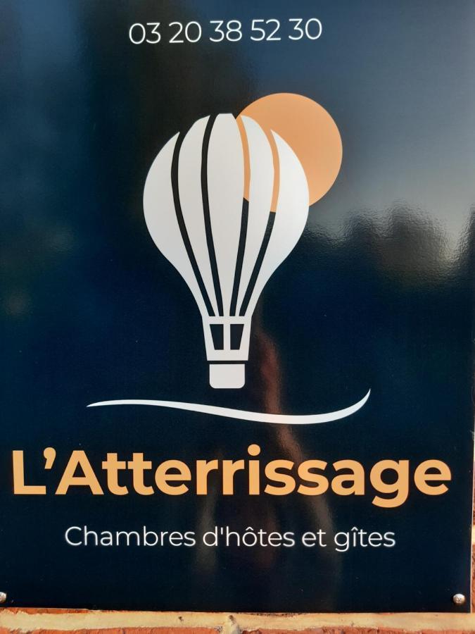 L'Atterrissage Acomodação com café da manhã Santes Exterior foto